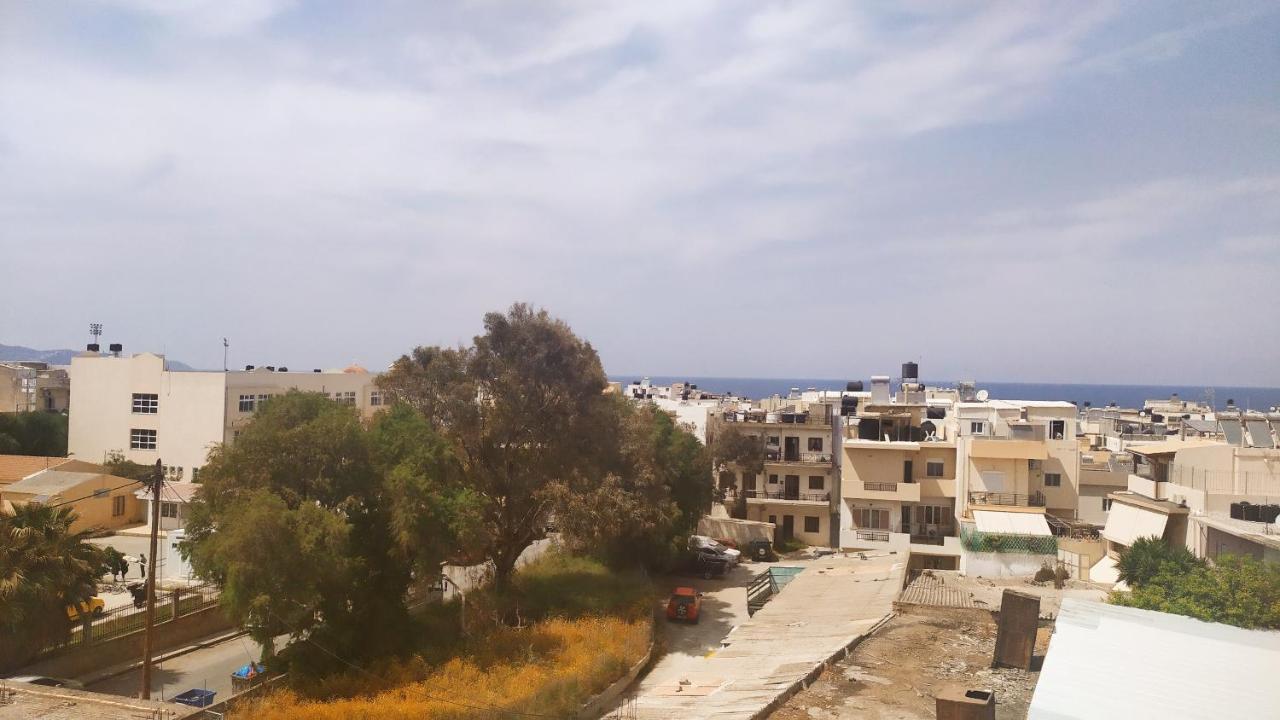 Appartement Heraklion - Vue mer et montagne Buitenkant foto