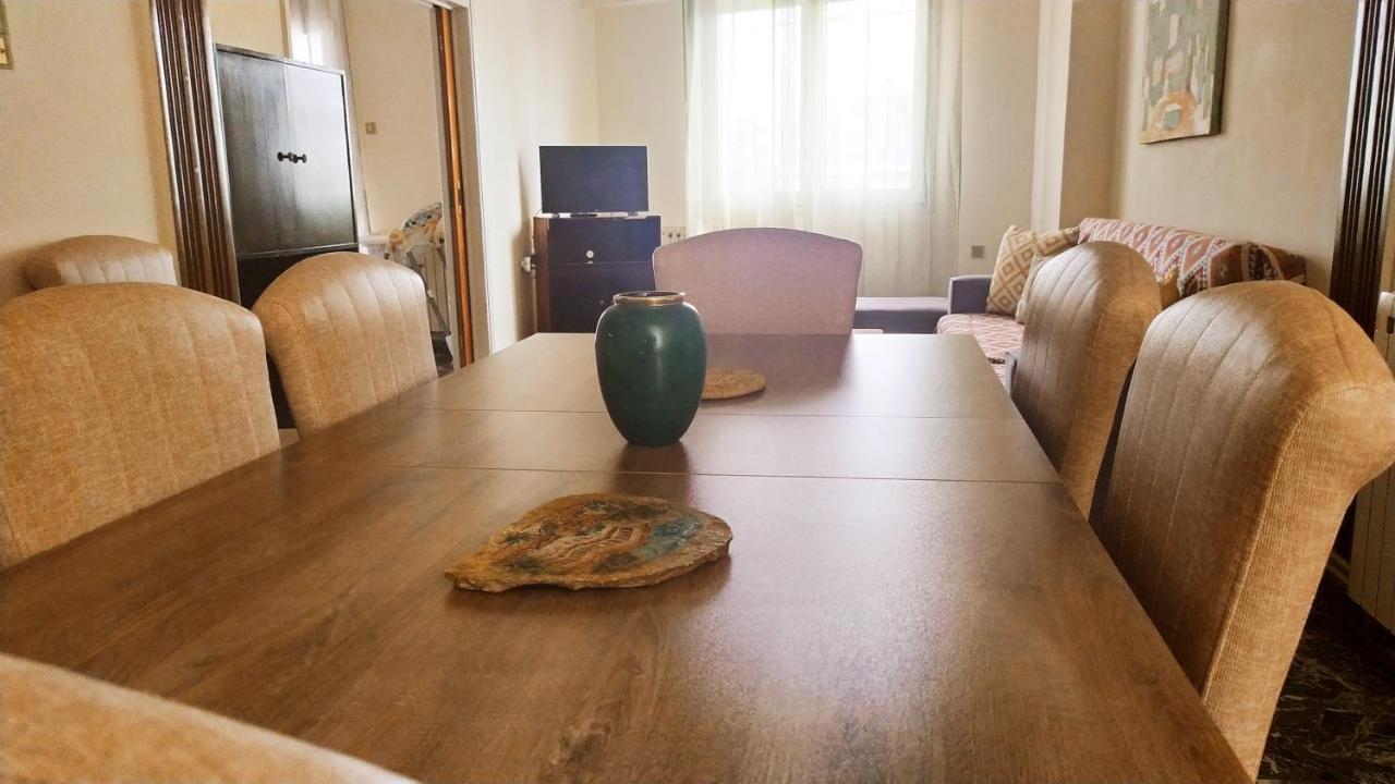 Appartement Heraklion - Vue mer et montagne Buitenkant foto